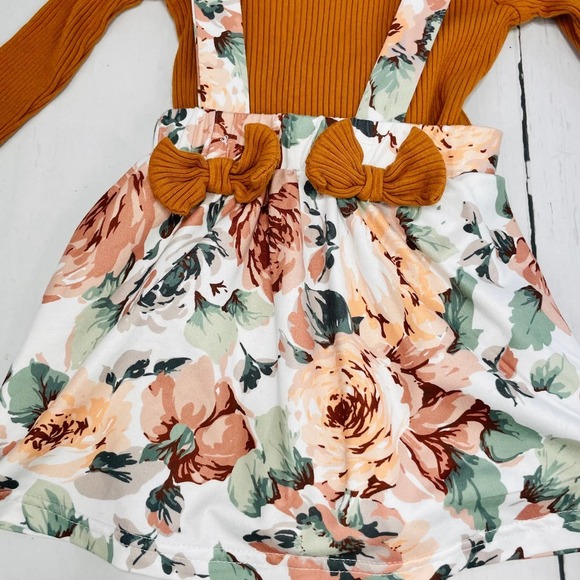 Shein Baby Ruffle Trim Bodysuit & Floral Bow Front Pinafora Skirt 9/12 months - Picture 3 of 8